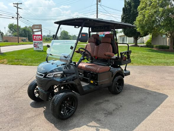 black-verdi-aspen-s4-lithium-golf-cart-1 black Verdi Aspen S4 lithium golf cart with cognac seats, front angle